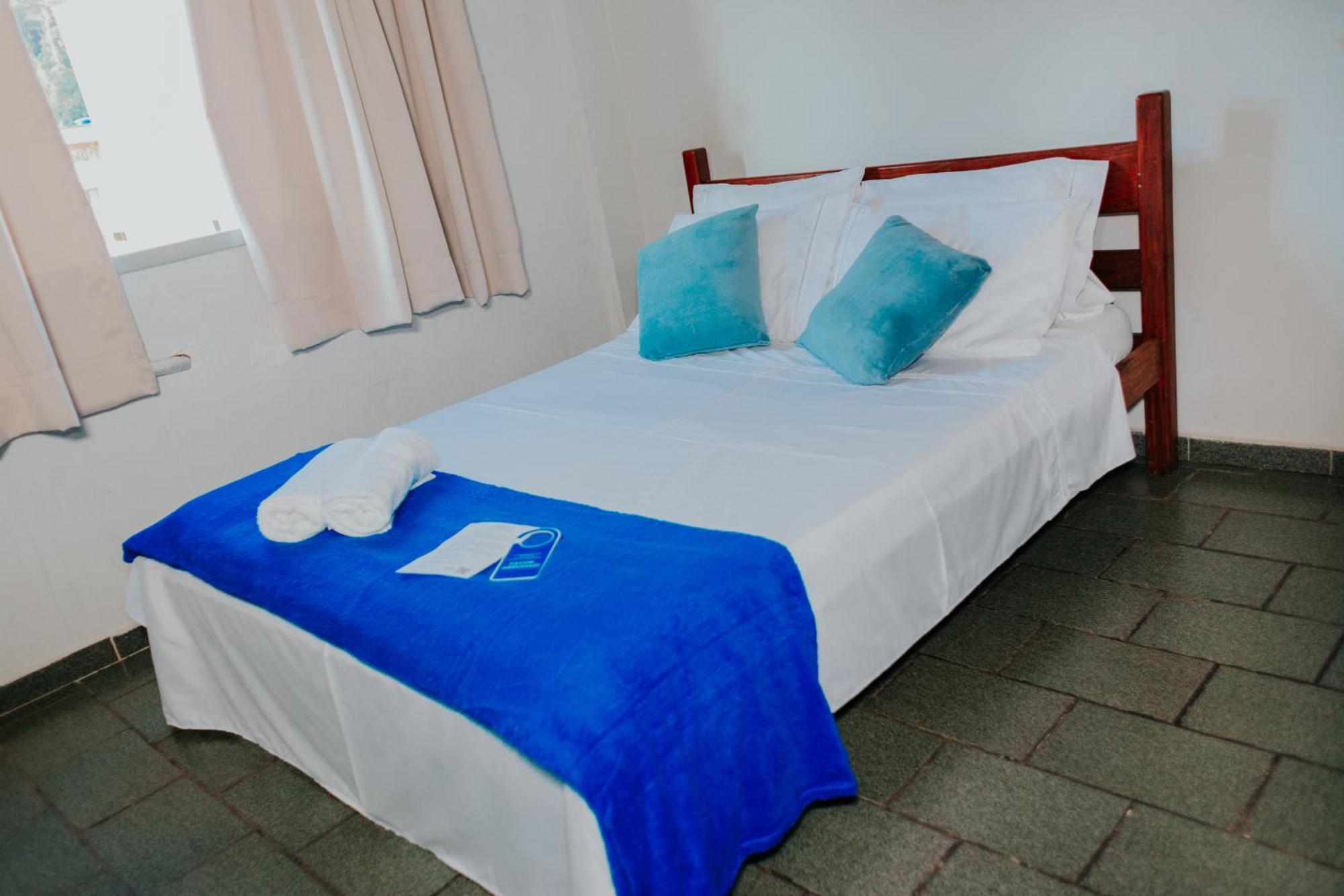 Hotel Santa Terezinha Алфреду-Шавис Экстерьер фото